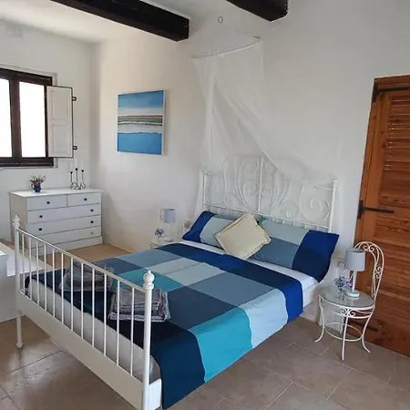Dar Ta' Xmun - Idyllic Farmhouse With Pool, Garden, Seaview & Sunset San Lawrenz Exterior photo