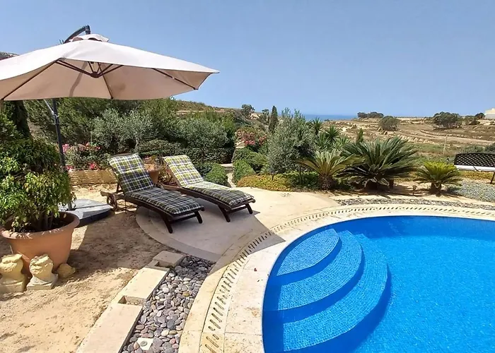 Dar Ta\' Xmun - Idyllic Farmhouse With Pool, Garden, Seaview & Sunset