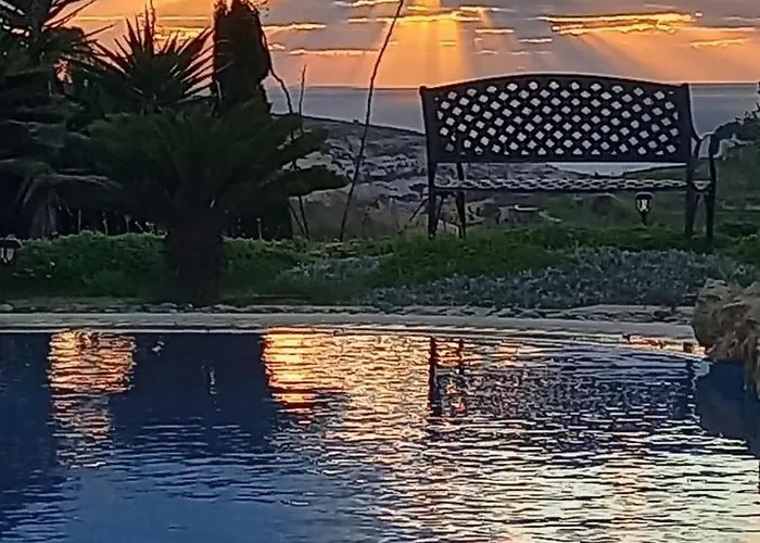 Dar Ta\' Xmun - Idyllic Farmhouse With Pool, Garden, Seaview & Sunset