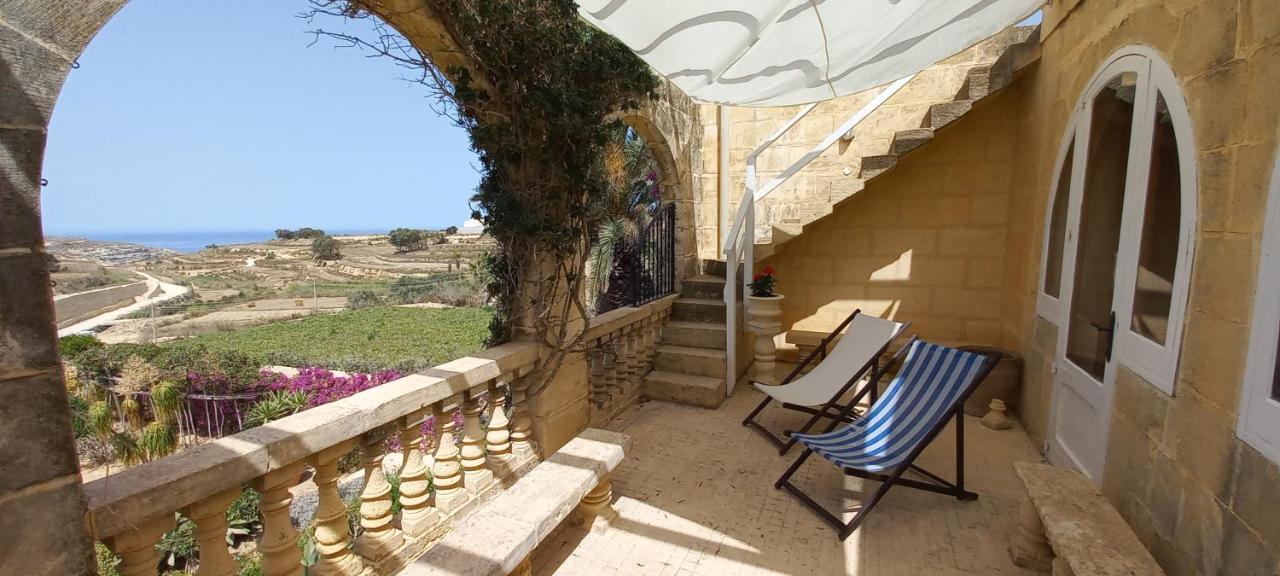 Dar Ta' Xmun - Idyllic With Pool, Garden, Seaview & Sunset