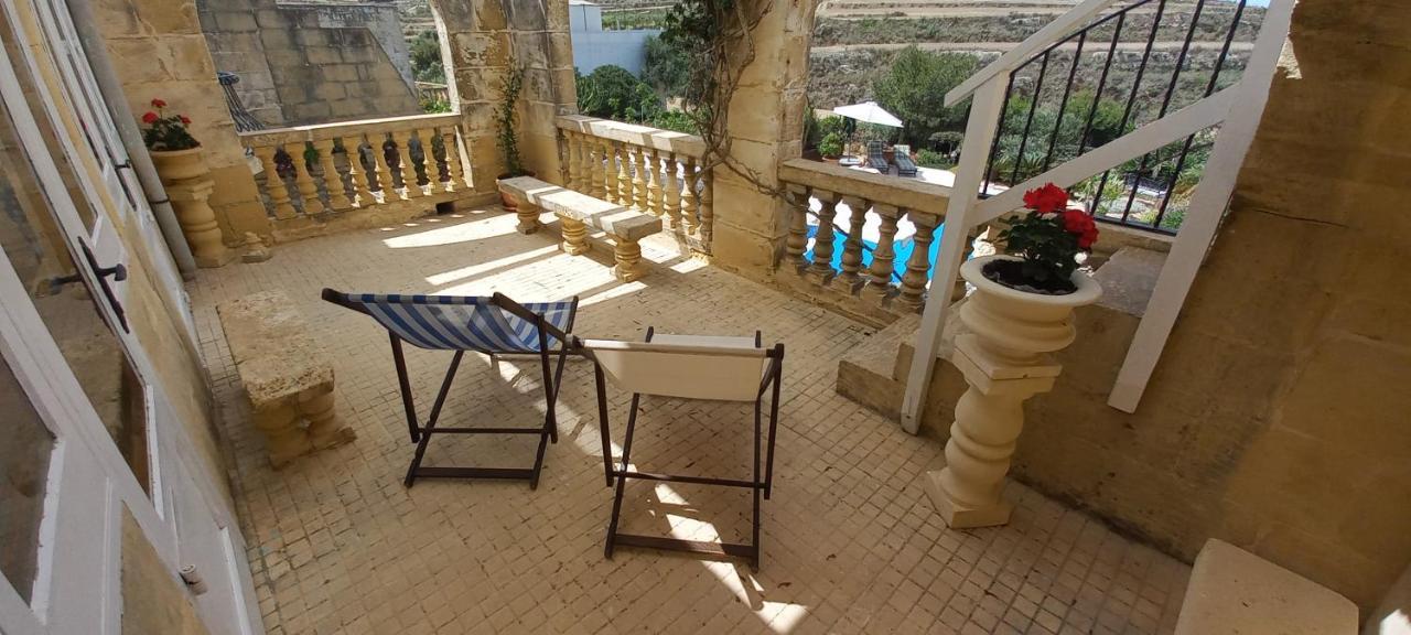 Dar Ta' Xmun - Idyllic With Pool, Garden, Seaview & Sunset *