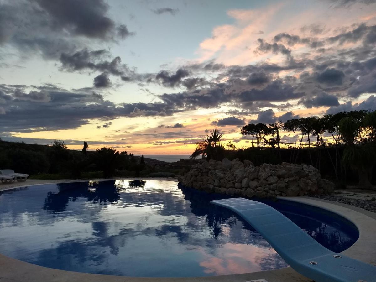 Holiday home Dar Ta' Xmun - Idyllic With Pool, Garden, Seaview & Sunset