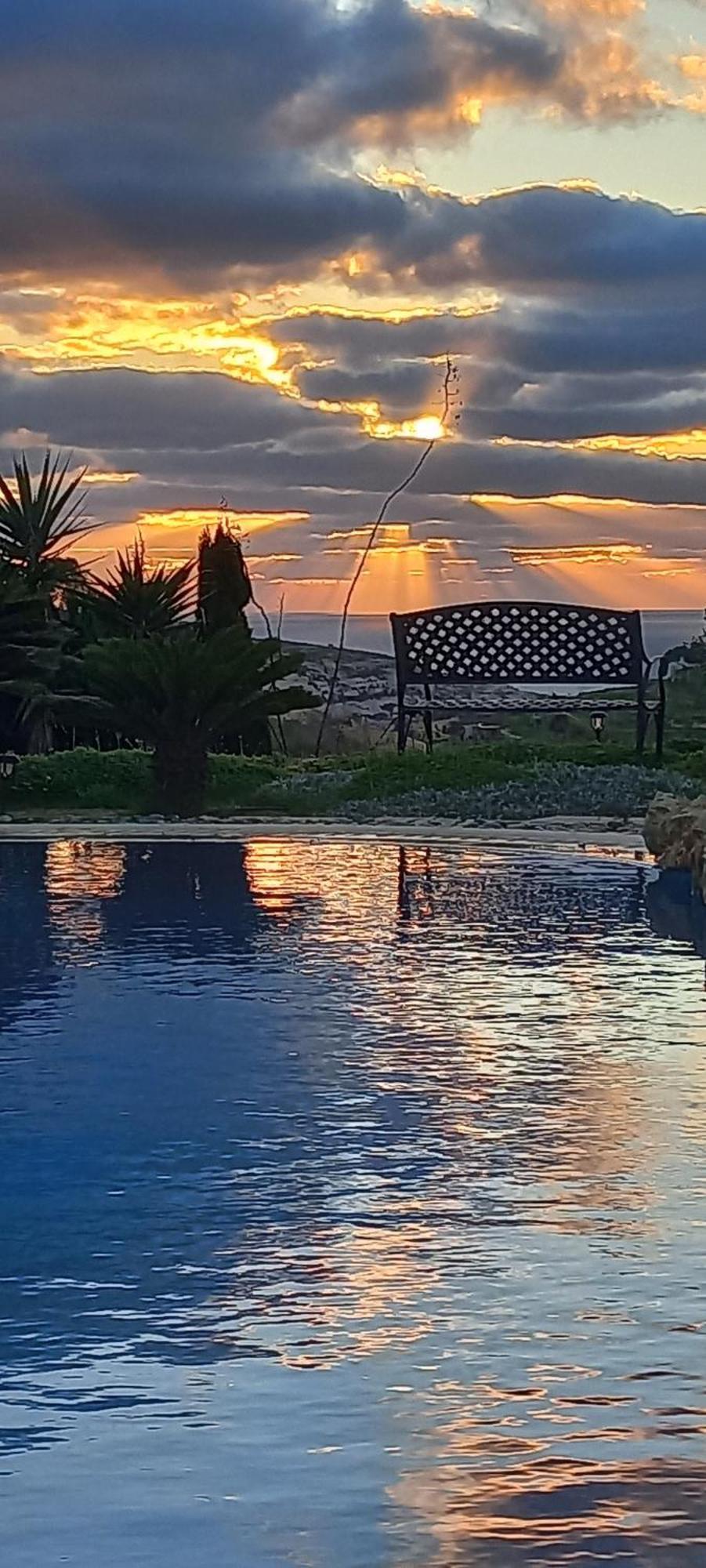 Holiday home Dar Ta' Xmun - Idyllic With Pool, Garden, Seaview & Sunset San Lawrenz
